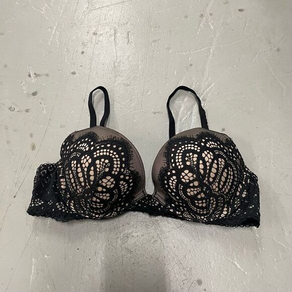 Victorias Secret Dream Angels Push Up Lace Design Bra Size 34B - Picture 1 of 4